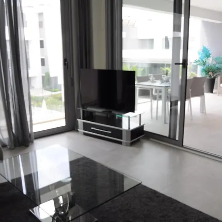 Apartamento Vanian Gardens *